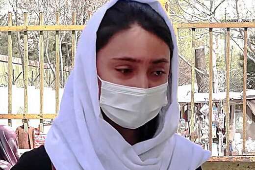 ببینید | اشک‌های دردناک یک دختر افغان در پی محرومیت از تحصیل در دانشگاه با قانون طالبان