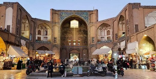 ببینید | وضعیت فجیع بازار قیصریه اصفهان؛ خطر ریزش بازار ۴۰۰ ساله در کمین