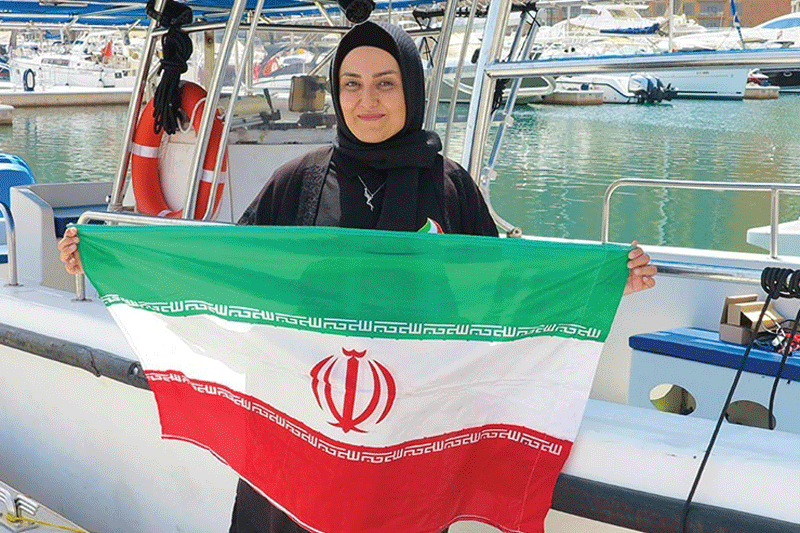 ببینید | رکورد منحصر به فرد بانوی غواص ایرانی در عمق دریا