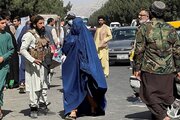 ببینید | ‏به رگبار بستن رئیس آبرسانی افغانستان توسط نیروهای طالبان وسط خیابان!