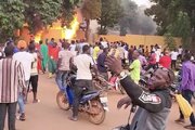 ببینید | اولین تصاویر از حمله به سفارت فرانسه در پایتخت نیجر