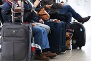 ببینید | سرقت بی‌شرمانه کارگران فرودگاه از چمدان‌های مسافران در فرودگاه میامی