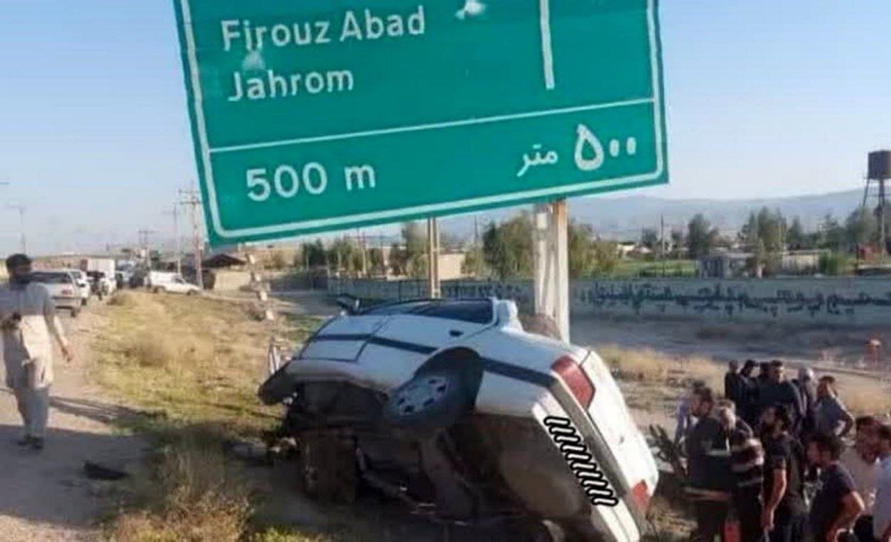 عکس | اولین تصاویری از تصادف مرگبار یک پژو ۴۰۵ در شیراز